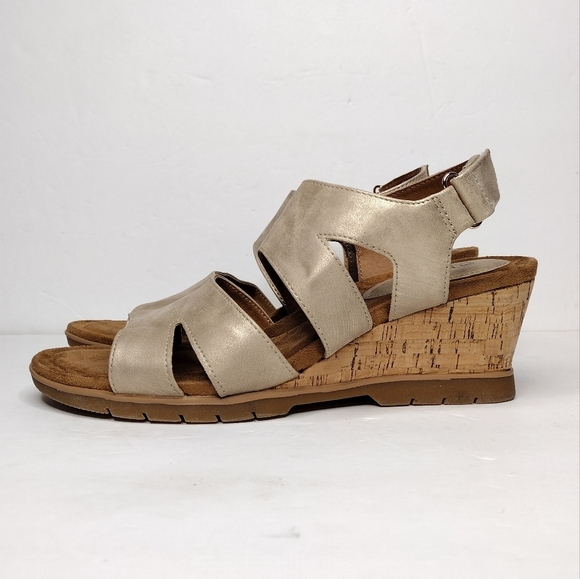 Euro By Soft Sadra Women's Gold Open Toe Comfort Wedge Sandals - Picture 2 of 15
